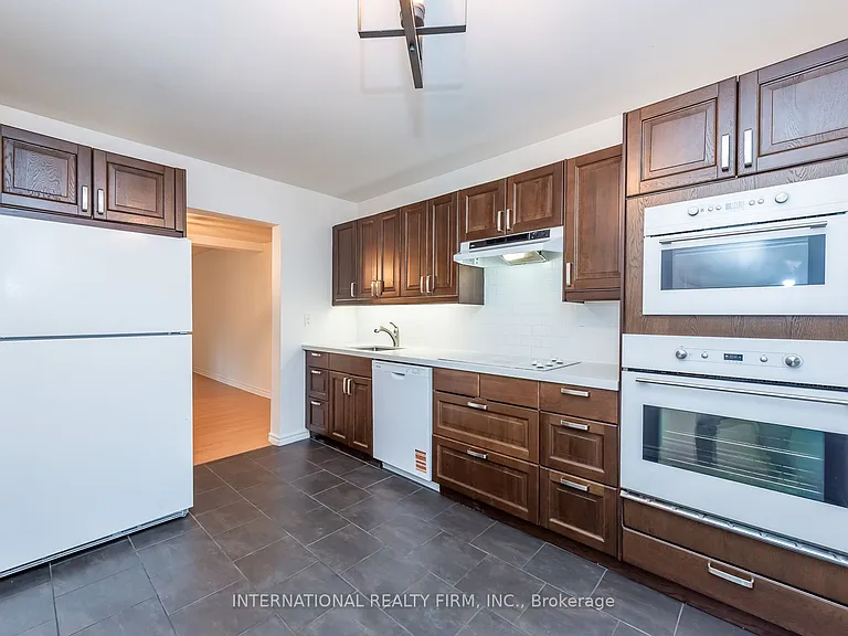 6855 Glen Erin Dr #15 — Photo 6