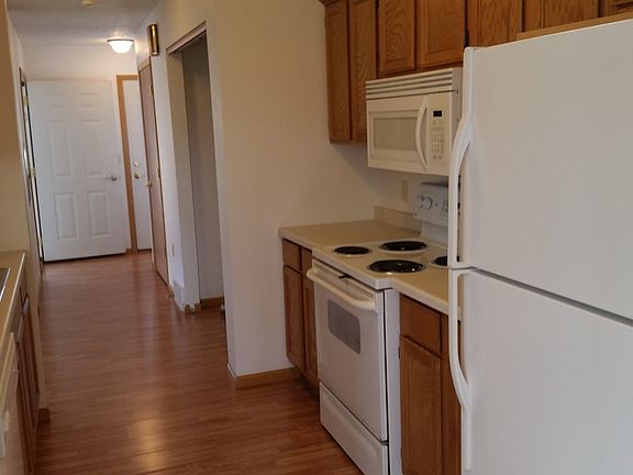 3rd image of 1338 Mark Ave APT 2