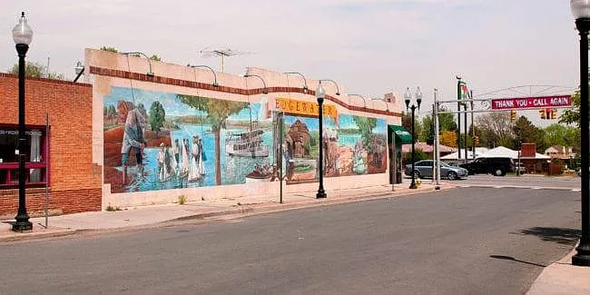 Downtown Edgewater 1 Mile