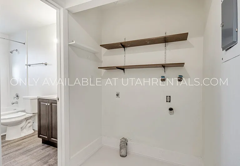 255 E Center St #10 — Photo 9