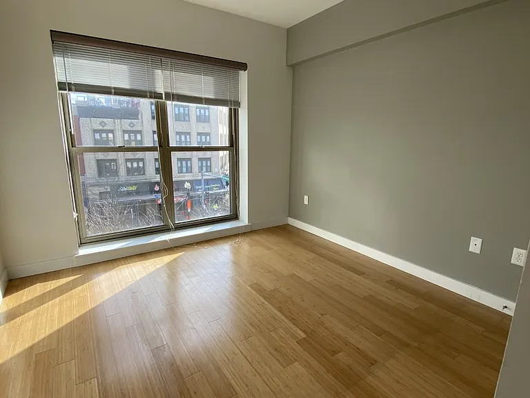 1091 Boylston St — Photo 7