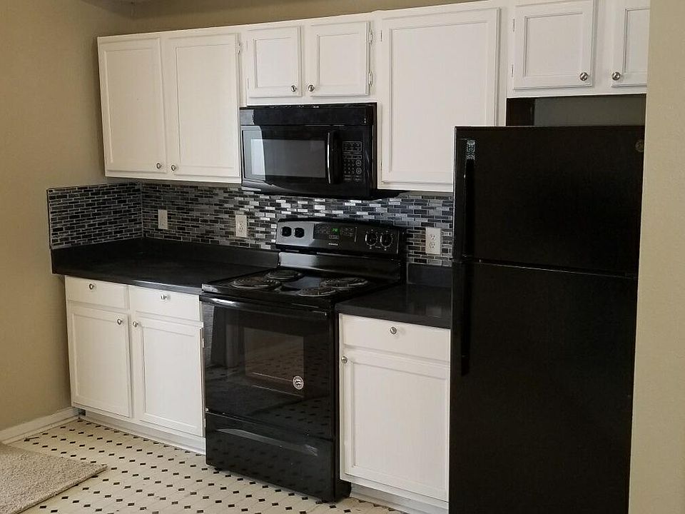 1st image of 5722 1/2 Vickery Blvd #5722-1/2