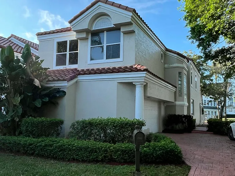 17699 Tiffany Trace Dr — Photo 40