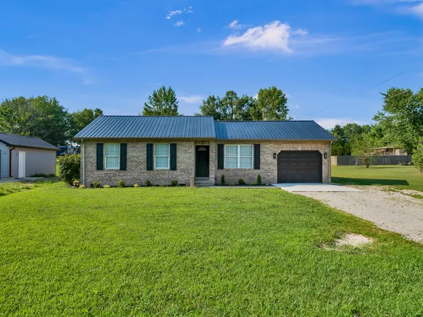 2891 Country Squire Blvd, North Vernon, IN 47265