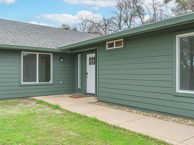 5221 Allred Rd — Photo 16