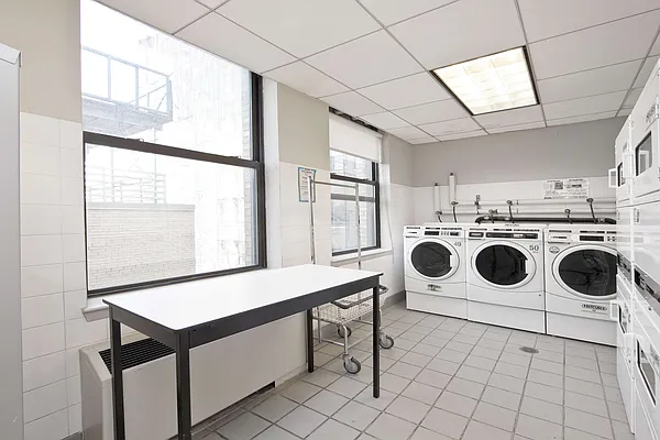 Rented by Bold New York | media 24