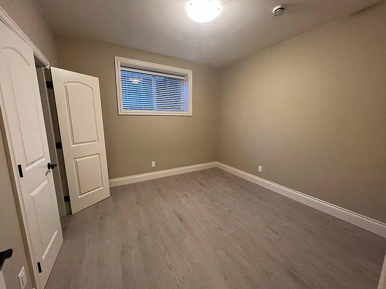 1112 Cornell Ave — Photo 9