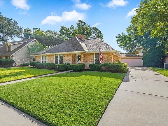 2nd image of 2711 Cane Field Dr