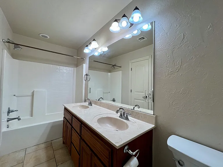 1604 Dorothy Dr — Photo 13