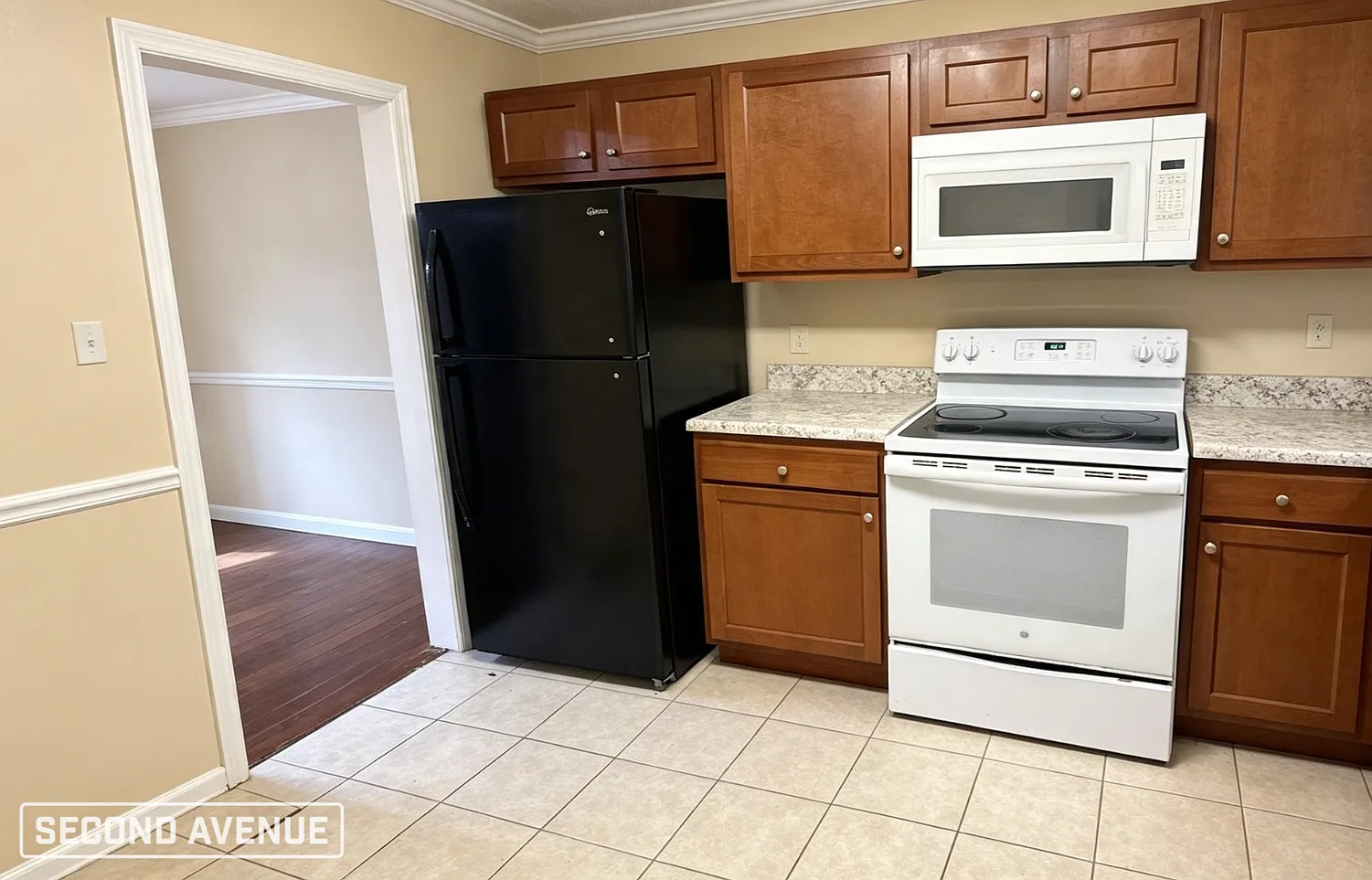 3 bed, 1.5 bath, 1617 sqft, $1,095 — Photo 4