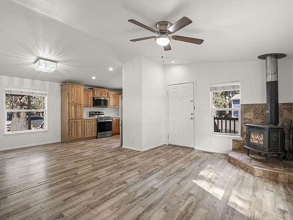 4th image of 60901 Brosterhous Rd #741