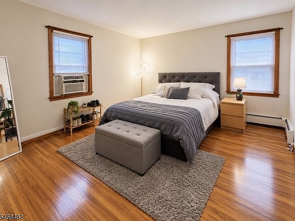 5th image of 556 Cleveland Ave