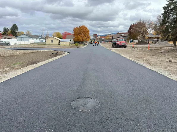 17812 E 17810th #17808-17806, Greenacres, WA 99016