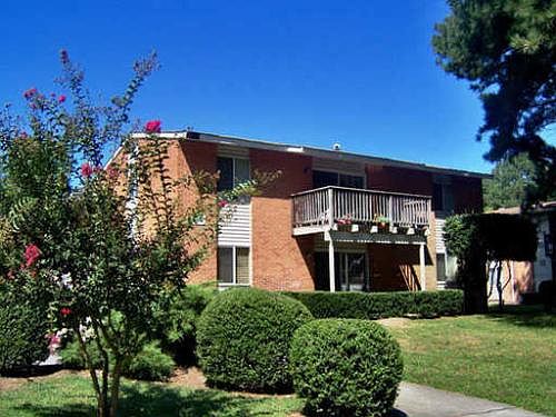 2nd image of 755 Adams Dr APT 10A