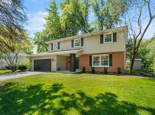 1245 Sandpiper Ln, Naperville, IL 60540