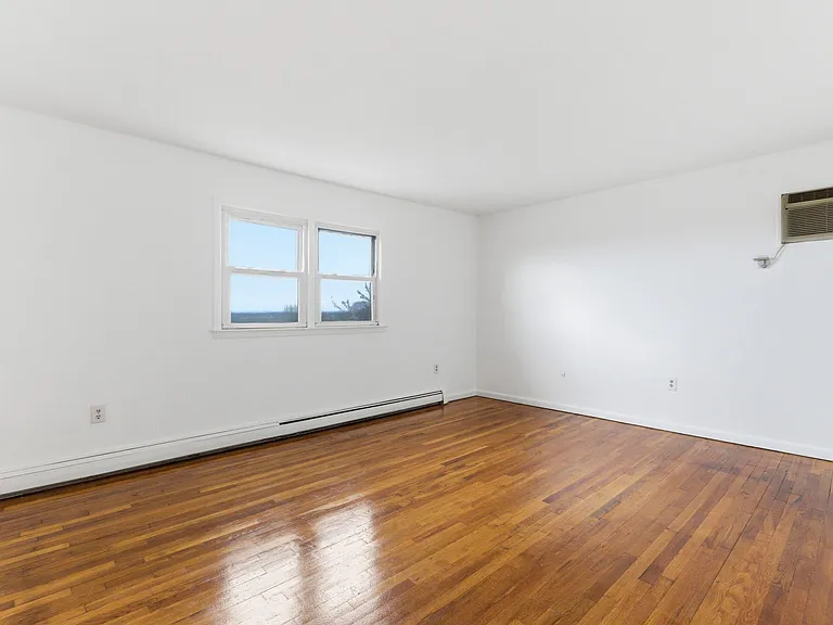 443 5th St #2 — Photo 11