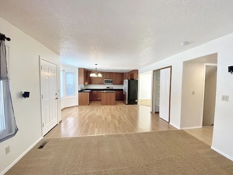 8065 Vectra Dr — Photo 15
