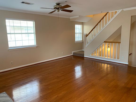5th image of 5708 Chapman Mill Dr APT 200