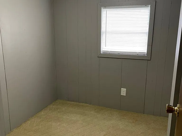 208 Leatherwood Ln — Photo 6