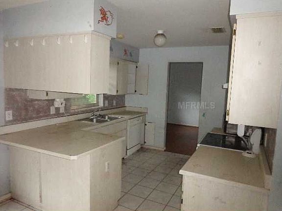 5th image of 5511 Nokomis Cir