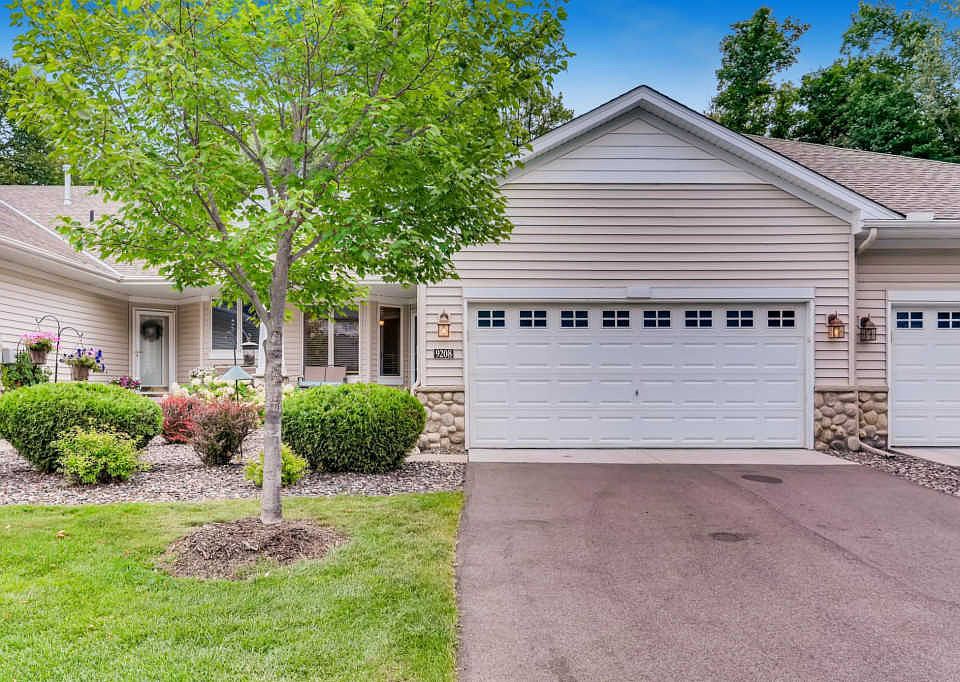 1st image of 9208 Blackoaks Ln N