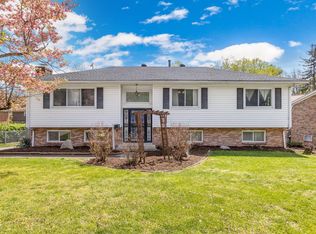 3506 Clays Mill Rd, Lexington, KY 40503