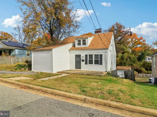 11 Tunic Ave, Capitol Heights, MD 20743