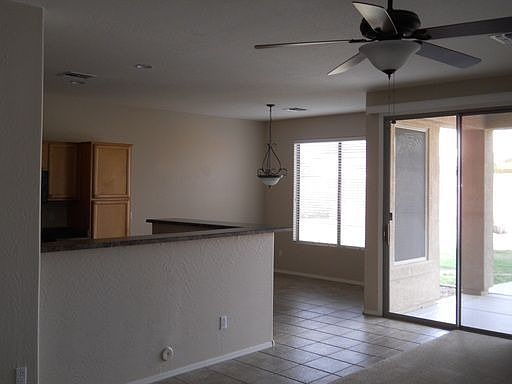 5th image of 3740 E Meadowview Dr