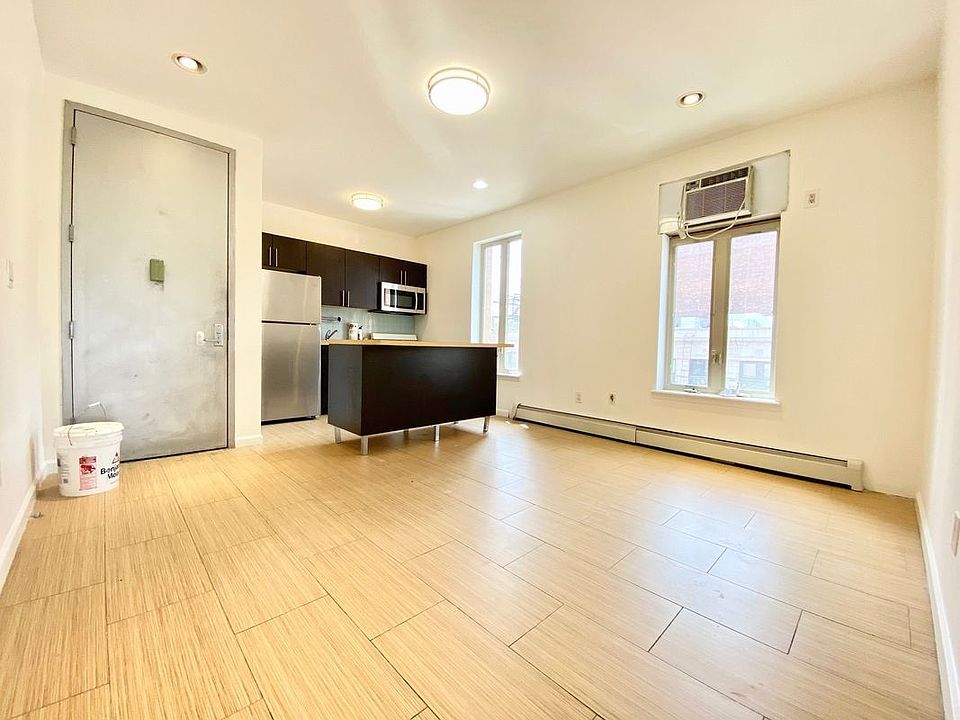 1st image of 542 Eastern Pkwy #C3