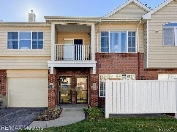 23005 Fairlane Blvd, Trenton, MI 48183