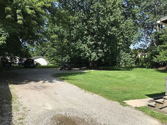 3rd image of 259 Eastwood St