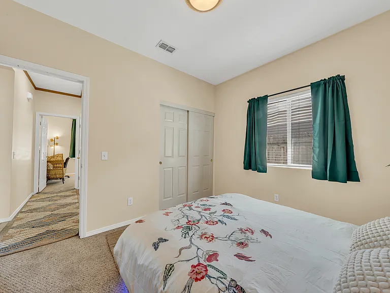 9504 Clear Springs Cir — Photo 11