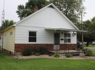 217 W Central Ave, Benld, IL 62009