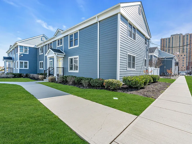 304 Deal Lake Dr #35 — Photo 5