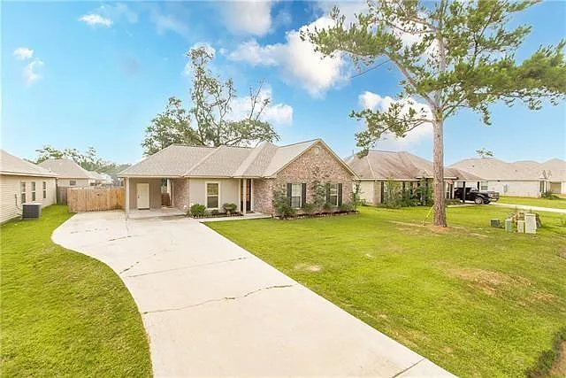 Building Photo - 18162 Fox Hollow Loop