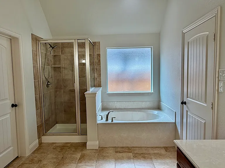 Garden Tub and enclosed shower