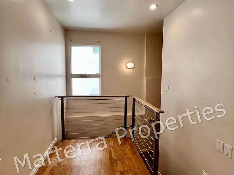3604 Manhattan Ave — Photo 29