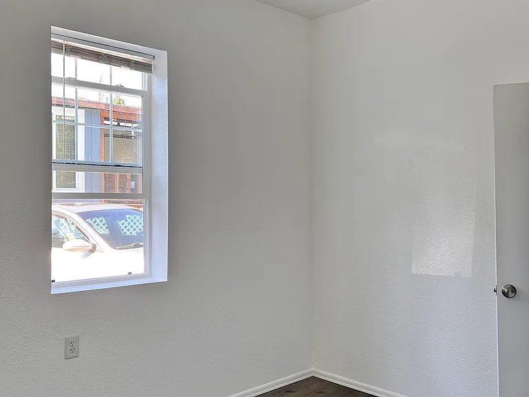 205th Pl SW — Photo 3