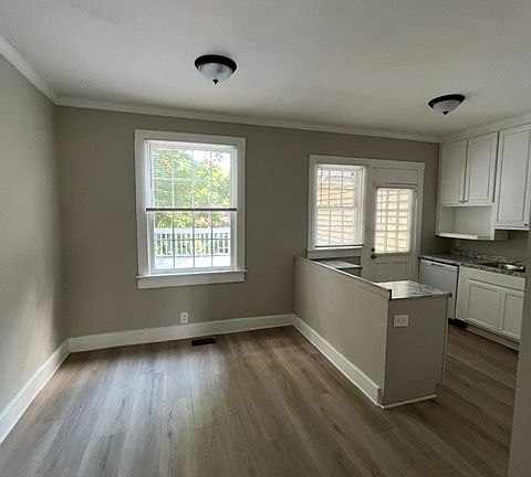 4th image of 967 Glenridge Dr APT A