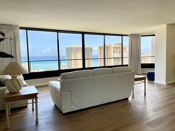 2nd image of 1910 Ala Moana Blvd APT 36B