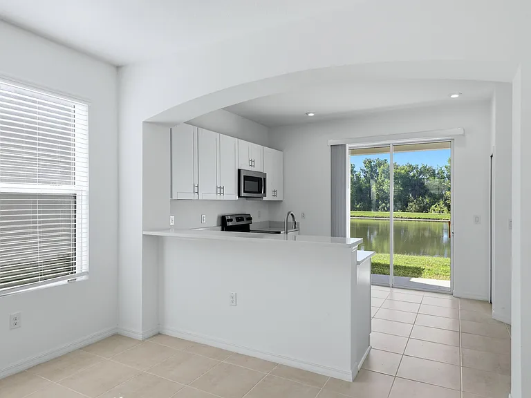 6135 Fairmont Ln — Photo 10