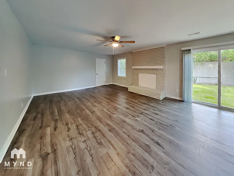 741 Bunche Dr — Photo 6