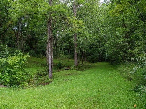 14 Dove Dr, Athens, OH 45701