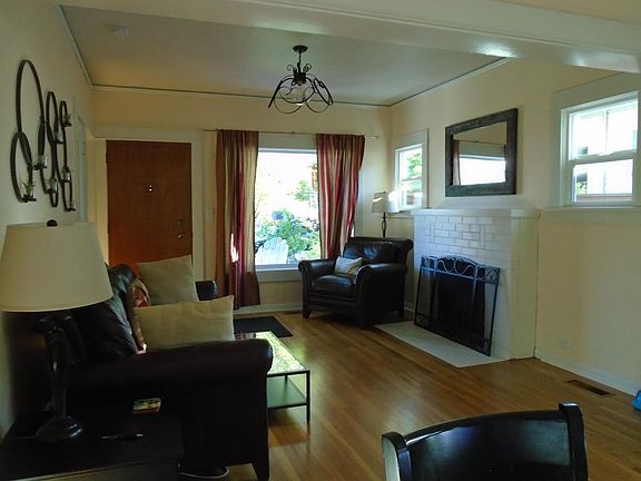 Living room with fireplace