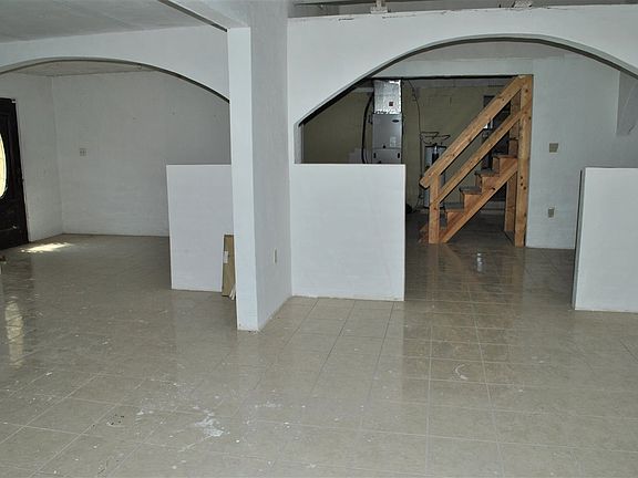 3rd image of 157 Sierra Vista Ln