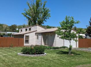 228 S Roanoke Ave, Hines, OR 97738