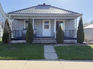 1018 Kilbourn Ave, Tomah, WI 54660
