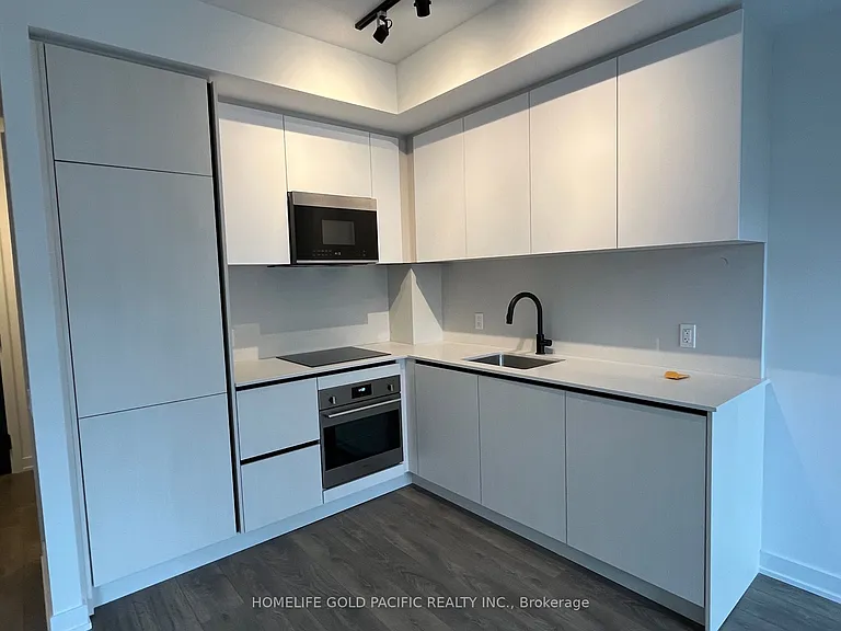 108 Peter St #622 — Photo 9