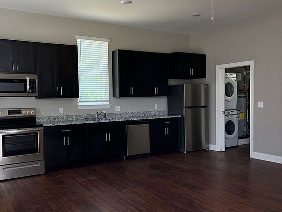 2nd image of 2107 Vance Ave #2121-1
