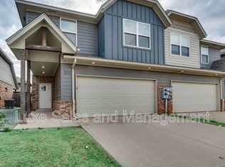 2132 Camino Del Plaza Ln, Edmond, OK 73013